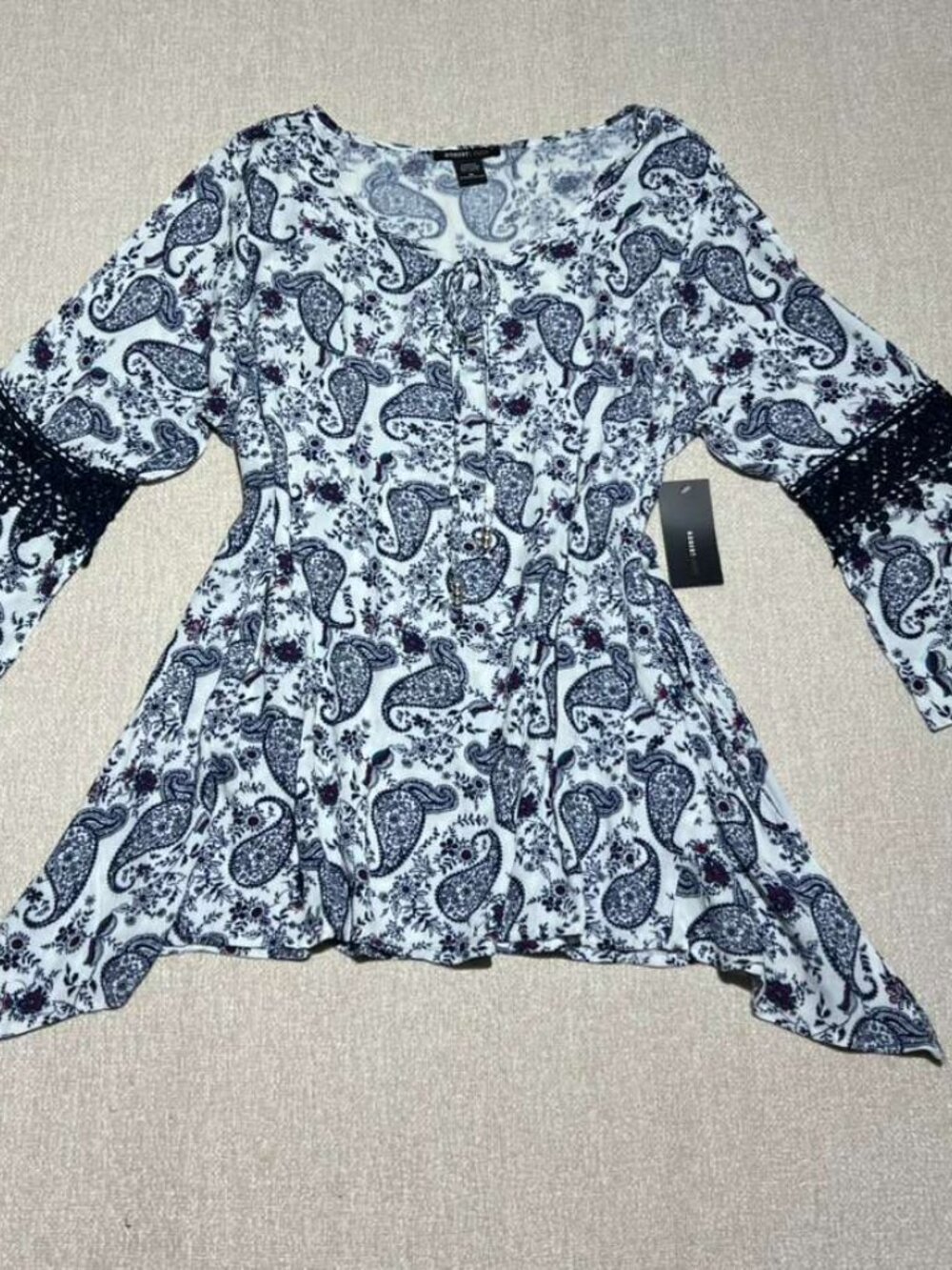 Boho Paisley Bell Sleeve Flowy Tunic Top XL NWT - Picture 2 of 7